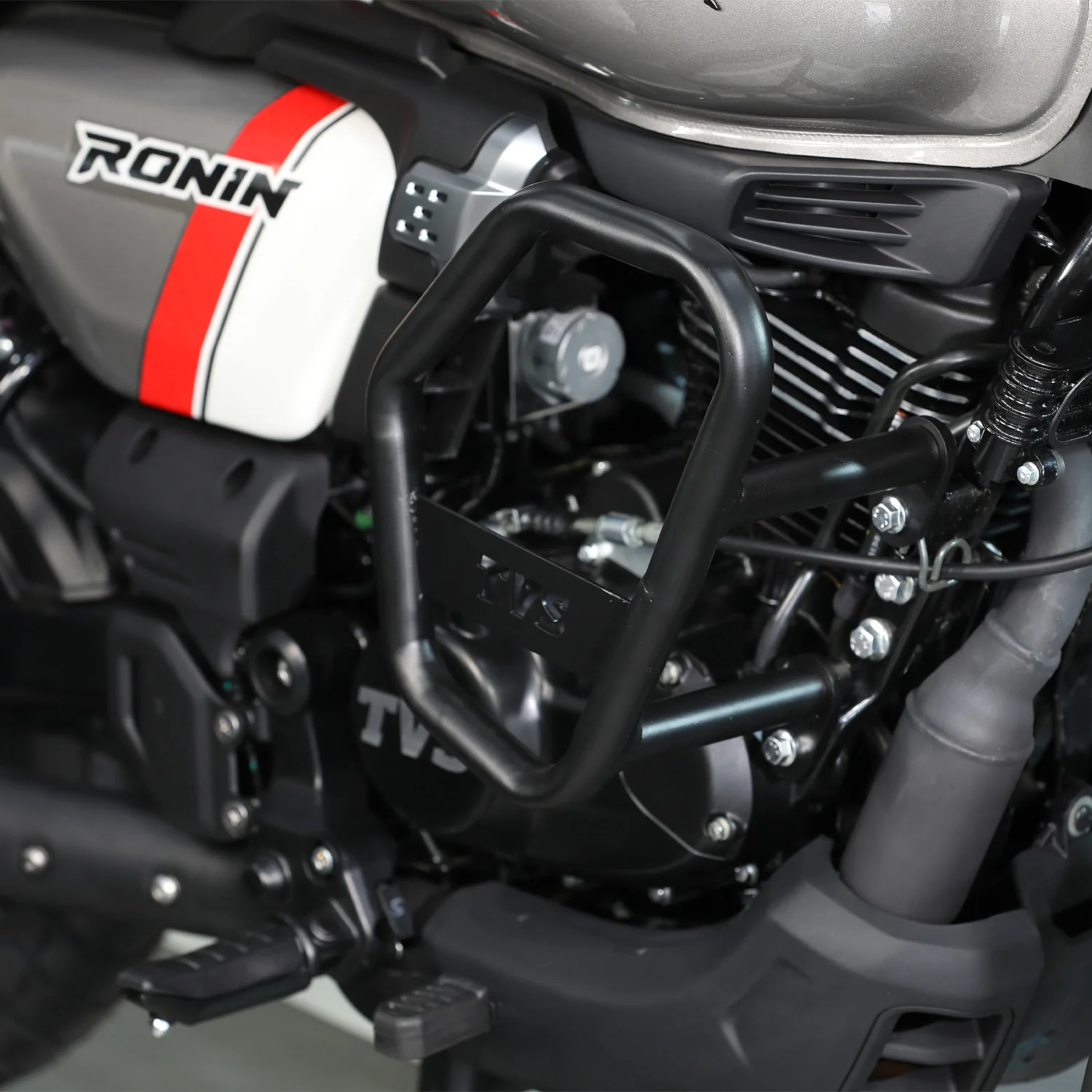 TVS Ronin Engine Guard – Ultimate Protection and Durability - Image 3